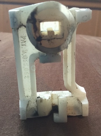 User submitted photo of their window hardware.