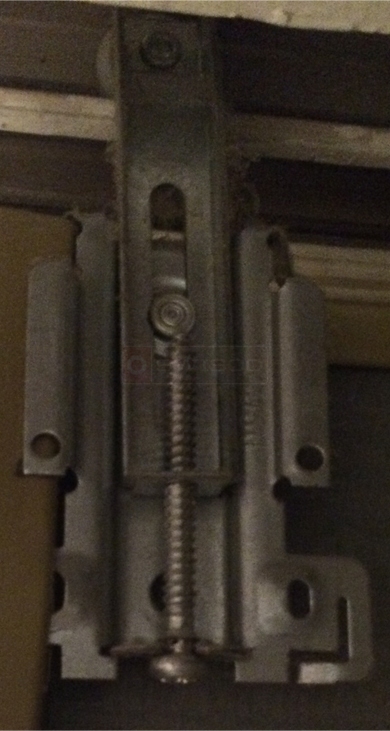 User submitted photo of their closet hardware.