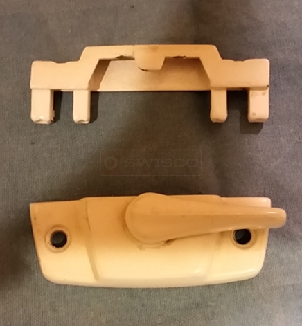 User submitted photo of their window hardware.