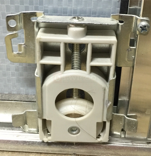 User submitted photo of their closet hardware.