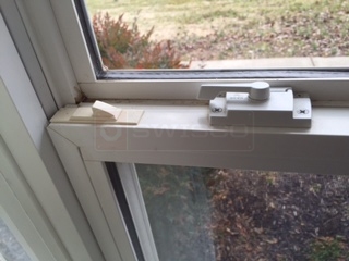 User submitted photo of their window hardware.