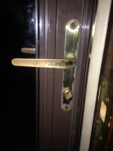 User submitted a photo of a storm door handle.