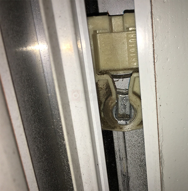 User submitted a photo of a pivot shoe.