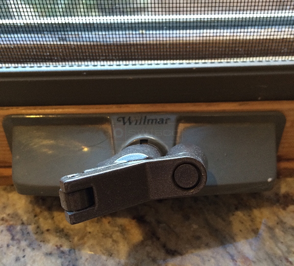User submitted a photo of a window operator.