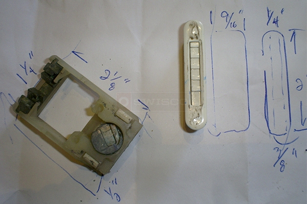 User submitted a photo of window hardware.