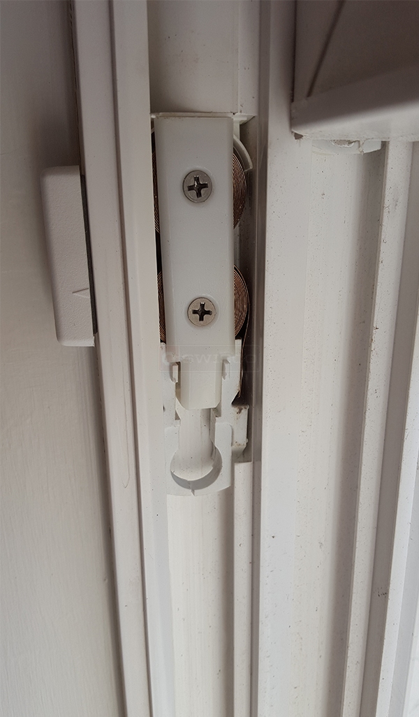 User submitted a photo of a window balance.