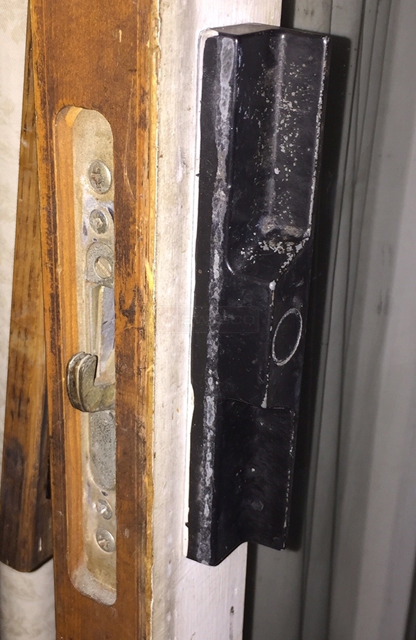 User submitted a photo of a patio door handle.