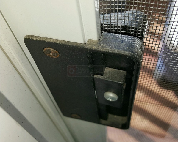 User submitted photo of their door hardware.