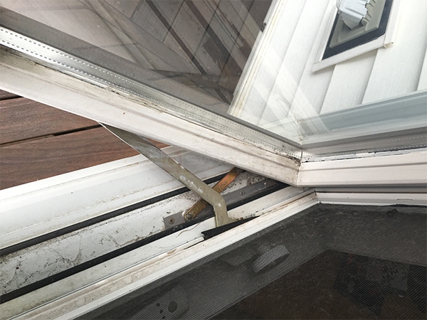 User submitted a photo of a window operator.