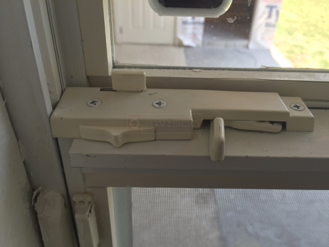 User submitted a photo of a tilt latch.