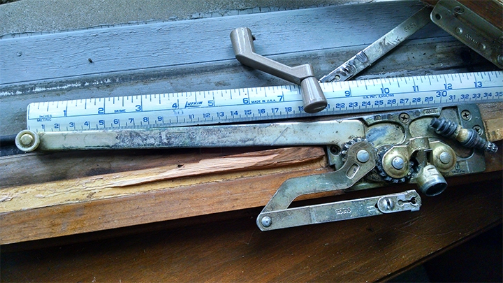 User submitted photos of a window operator.