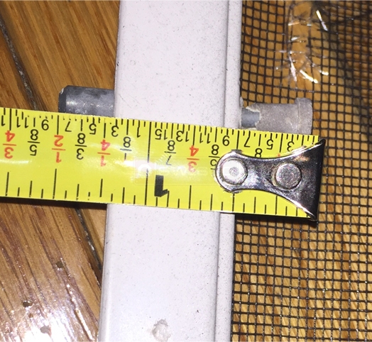 User submitted image of their window hardware.