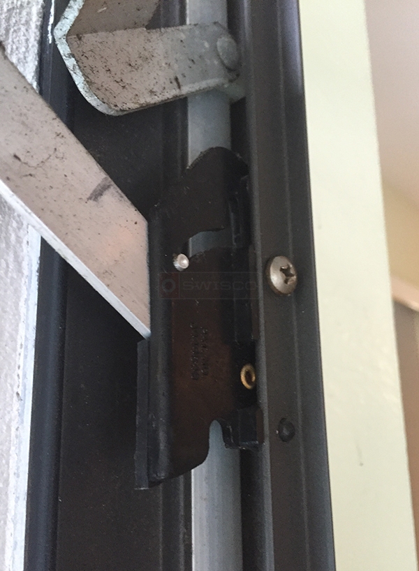 User submitted a photo of window hardware.