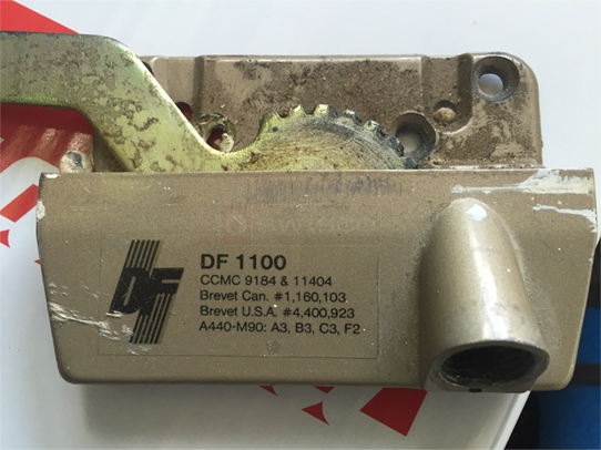 User submitted image of their window hardware.
