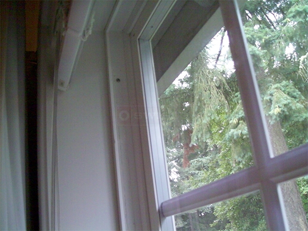 User submitted a photo of window hardware.