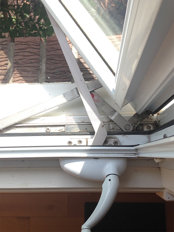 User submitted a photo of a window operator.