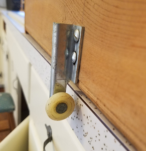 User submitted a photo of a drawer roller.