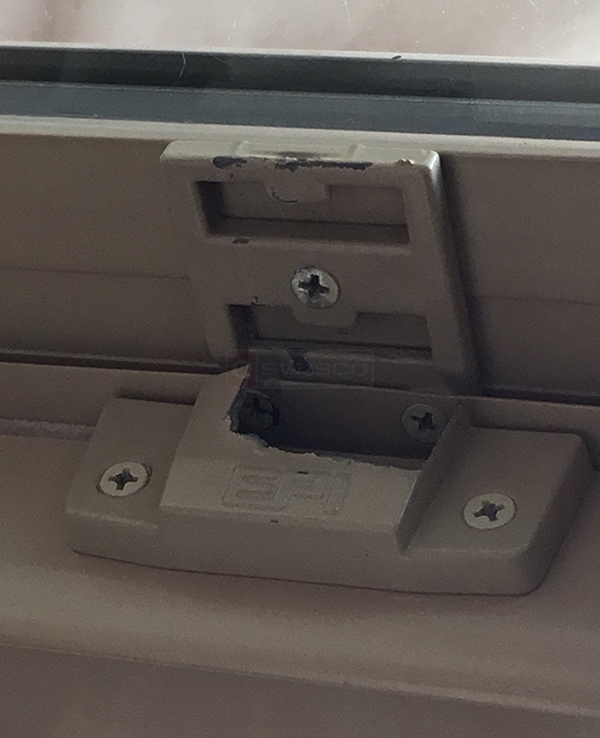 User submitted a photo of a window lock.