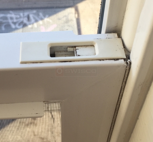 User submitted image of their window hardware.