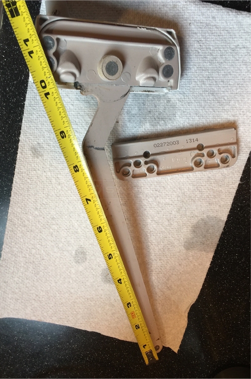 User submitted image of their window hardware.