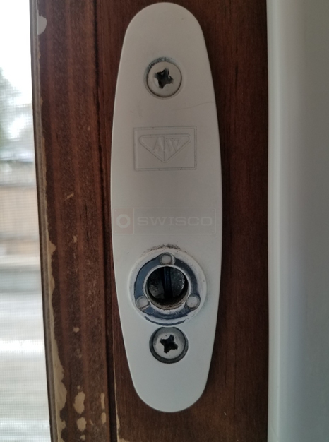 User submitted image of their door hardware.