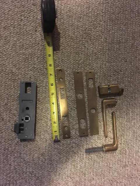 cole sewell strom door handle and lock assembly