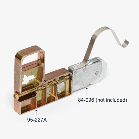 Demonstration showing how 95-227A connects to 84-096