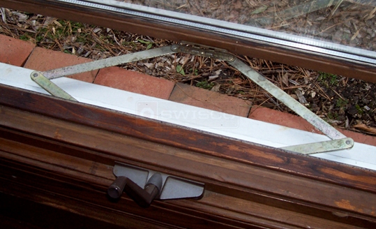user submitted user of window crank