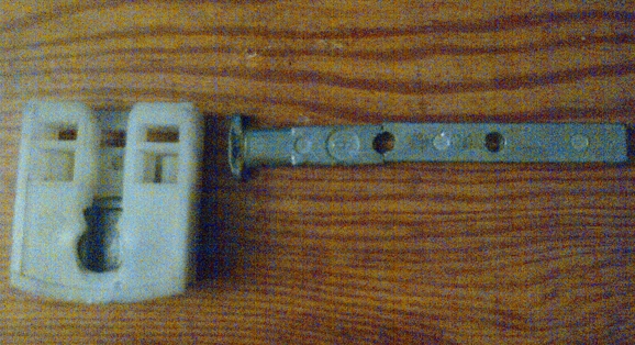Use submitted photo of Simonton pivot lock shoe and pivot bar.