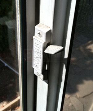 User submitted photo of their Sunair window latch.