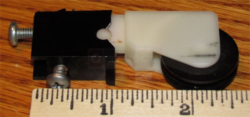 User submitted photo of their Peachtree screen door roller.