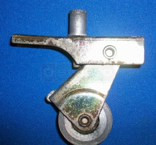 User submitted photo of screen door roller.