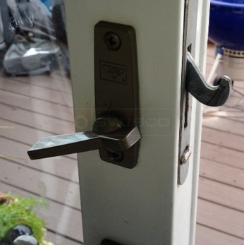 User submitted picture of andersen thumb latch.