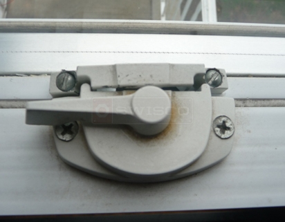User submitted picture of window lock.