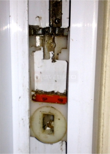 A customer submitted photo of a pivot shoe.