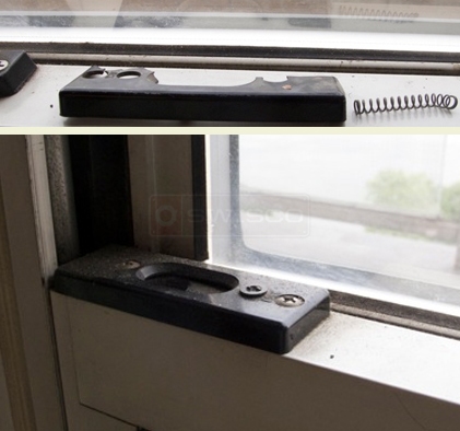 A user submited photo of window tilt latches