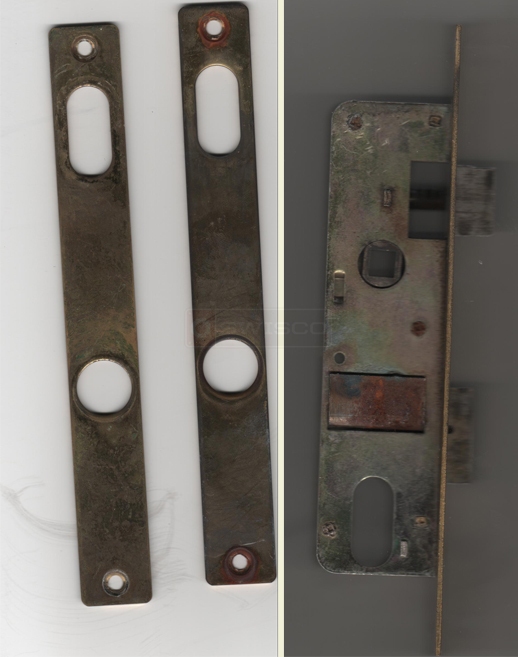 A user submited photo of storm door handle