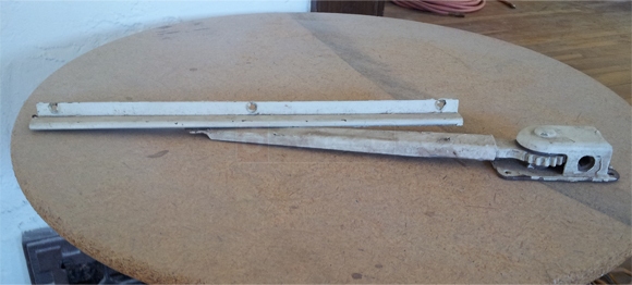 A customer submitted photo of a casement operator.