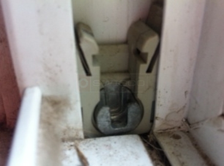 User submitted photos of a pivot shoe.