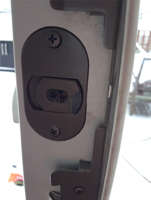 User submitted a photo of a sliding door lock.