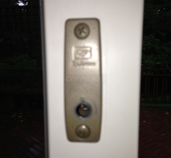 User submitted a photo of a thumb latch.