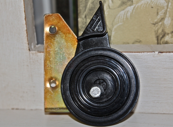 User submitted a photo of a closet door roller.