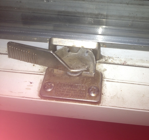 User submitted a photo of a window lock.