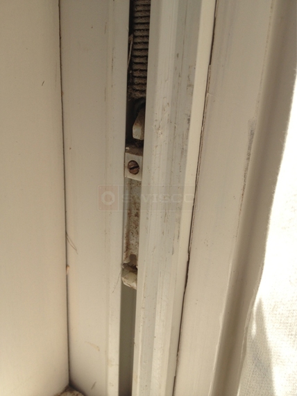 User submitted a photo of window hardware.