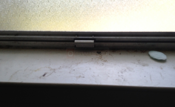 User submitted a photo of window hardware.