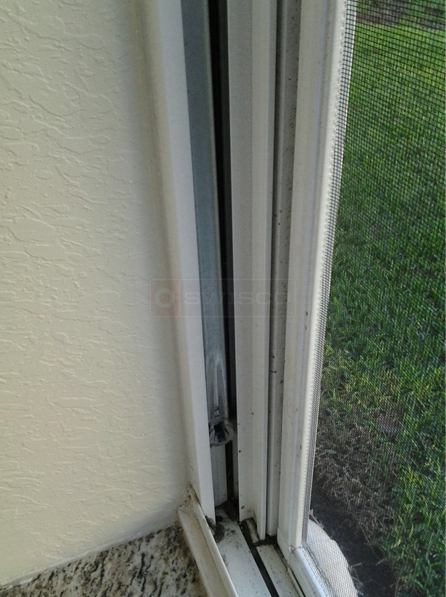 User submitted a photo of window hardware.