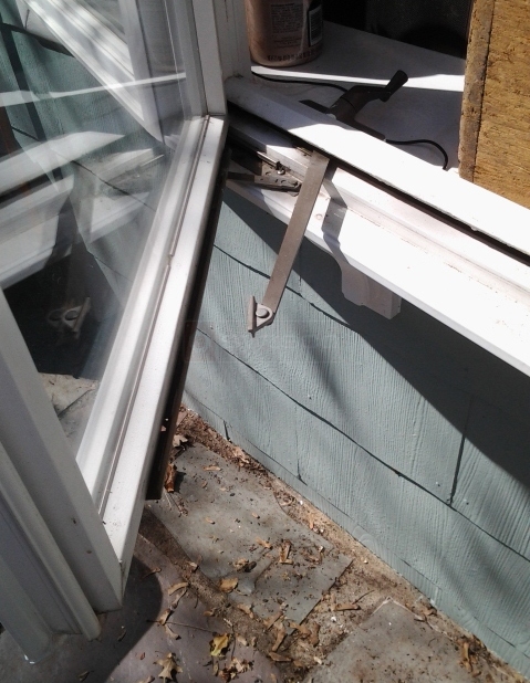 User submitted a photo of a window operator.