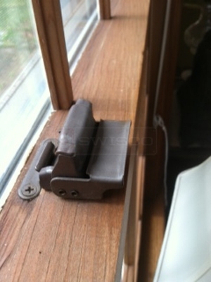 User submitted a photo of window hardware.