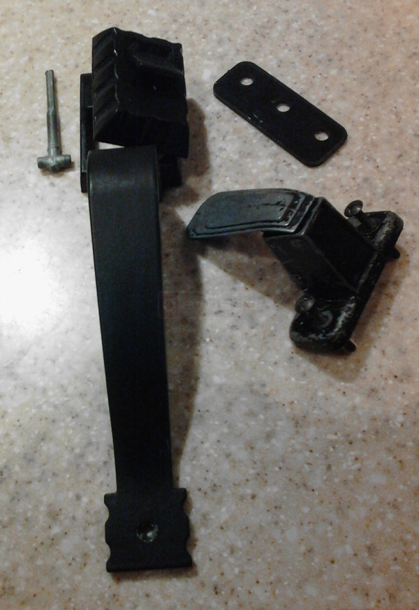 User submitted a photo of a storm door handle set.