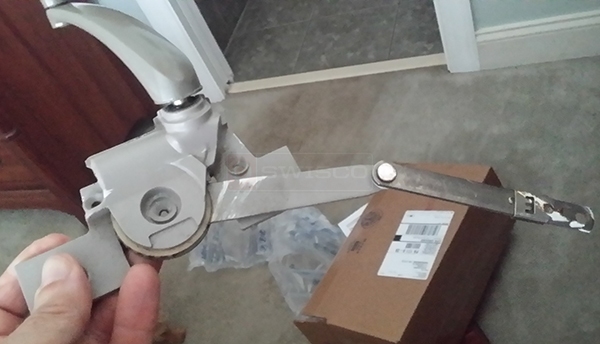 User submitted a photo of a window operator.